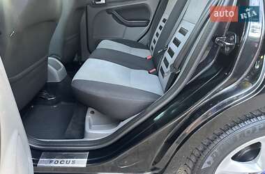 Универсал Ford Focus 2010 в 
