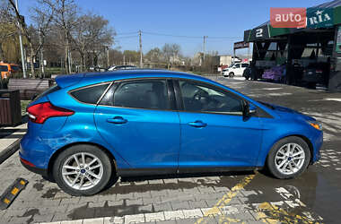 Хэтчбек Ford Focus 2015 в 