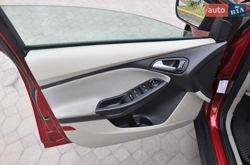Седан Ford Focus 2016 в Львове