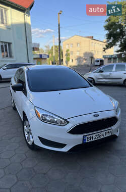 Седан Ford Focus 2015 в 