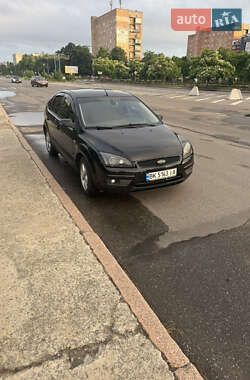 Хэтчбек Ford Focus 2007 в Вараше
