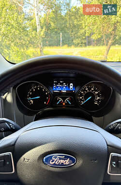 Хэтчбек Ford Focus 2016 в 