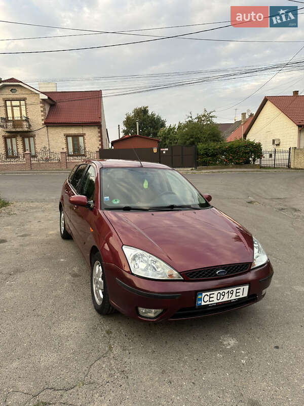 Хетчбек Ford Focus 2003 в Чернівцях