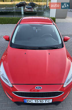 Седан Ford Focus 2015 в 