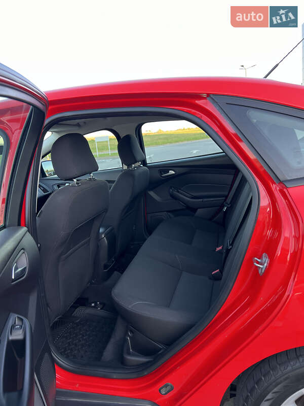 Седан Ford Focus 2015 в Львове