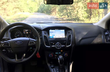Хэтчбек Ford Focus 2018 в 