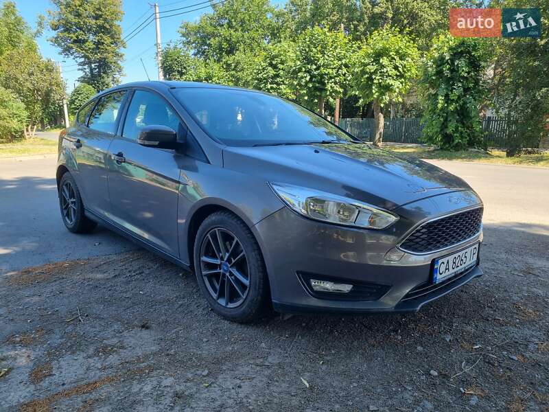 Хэтчбек Ford Focus 2015 в Умани