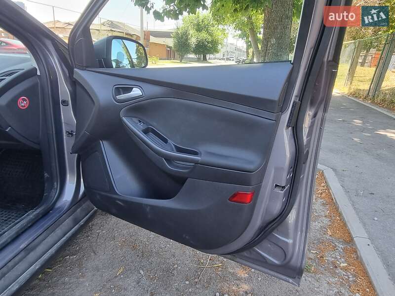 Хэтчбек Ford Focus 2015 в Умани