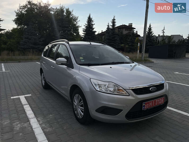 Универсал Ford Focus 2010 в Луцке
