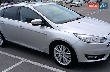 Хэтчбек Ford Focus 2017 в 