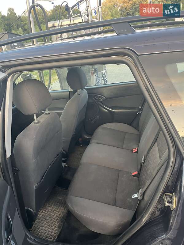 Универсал Ford Focus 2003 в Стебнику