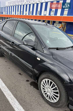 Хэтчбек Ford Focus 2006 в 