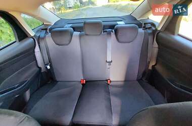 Седан Ford Focus 2011 в 