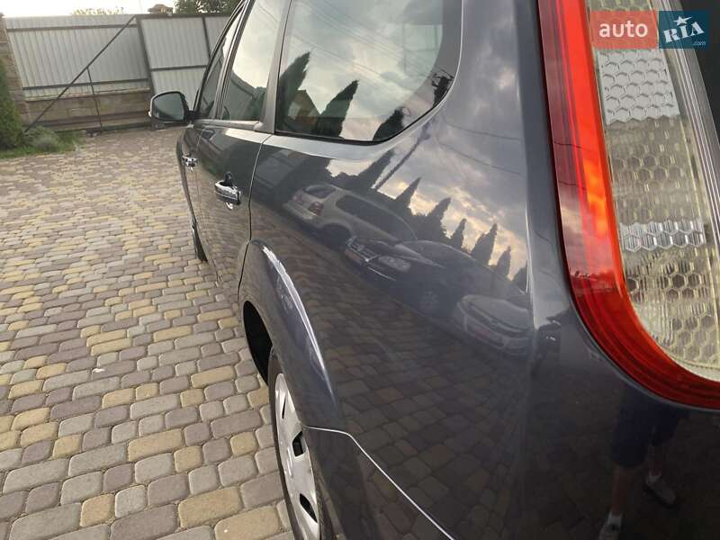 Універсал Ford Focus 2008 в Нововолинську