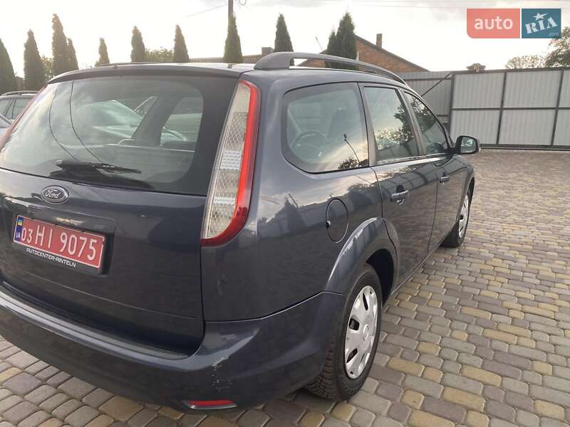 Універсал Ford Focus 2008 в Нововолинську