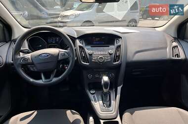 Седан Ford Focus 2015 в 