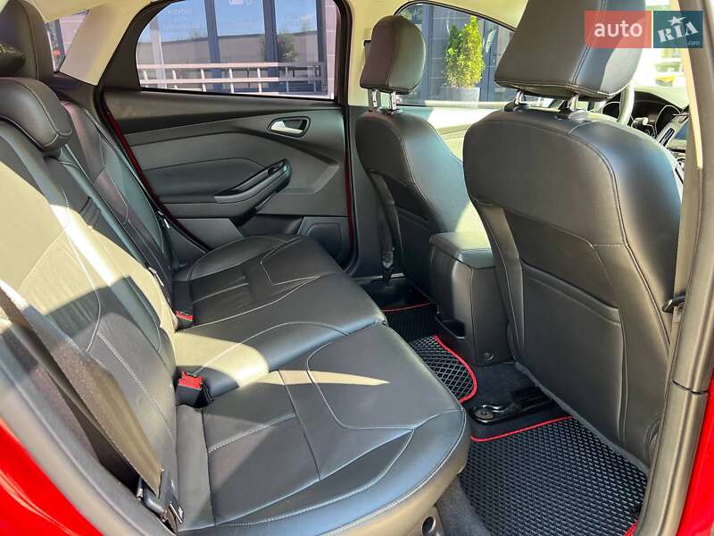 Седан Ford Focus 2015 в Киеве