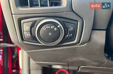 Седан Ford Focus 2015 в 