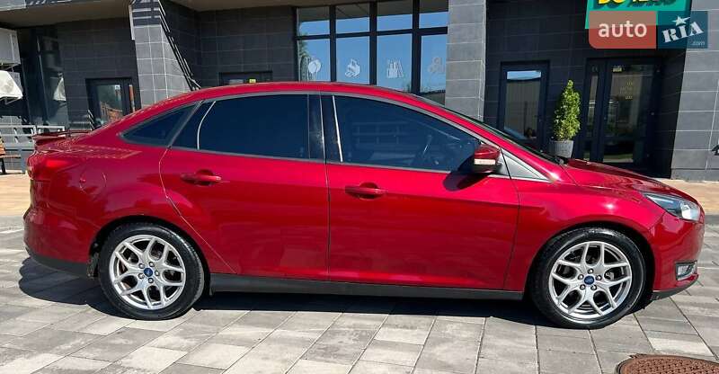 Седан Ford Focus 2015 в Киеве
