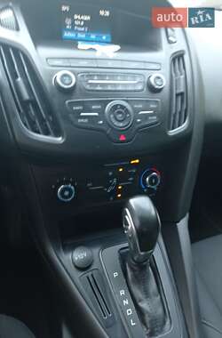 Хэтчбек Ford Focus 2017 в 