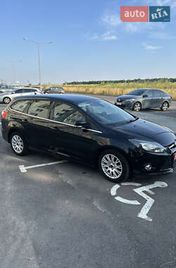 Универсал Ford Focus 2012 в 