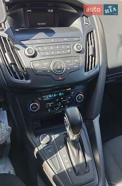 Седан Ford Focus 2017 в 