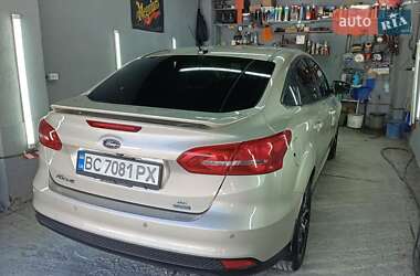 Седан Ford Focus 2017 в 