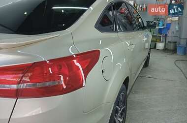 Седан Ford Focus 2017 в 