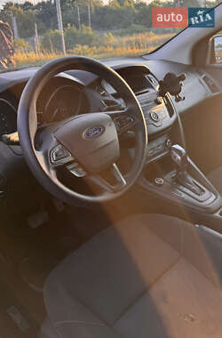Седан Ford Focus 2016 в 