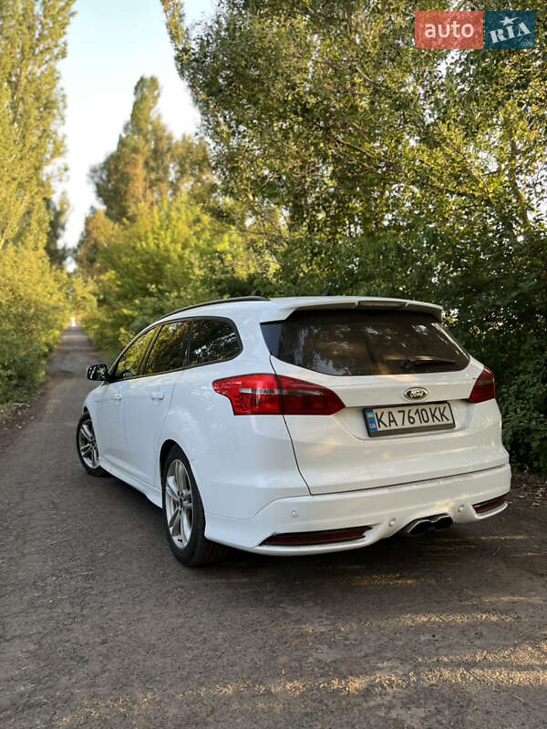 Універсал Ford Focus 2013 в Коротичу