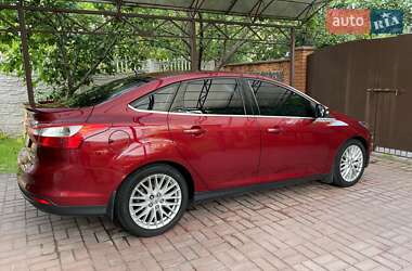 Седан Ford Focus 2013 в 