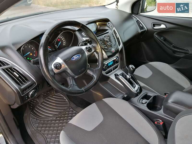 Хэтчбек Ford Focus 2013 в Ровно