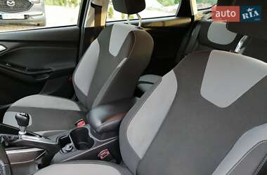 Хетчбек Ford Focus 2013 в 