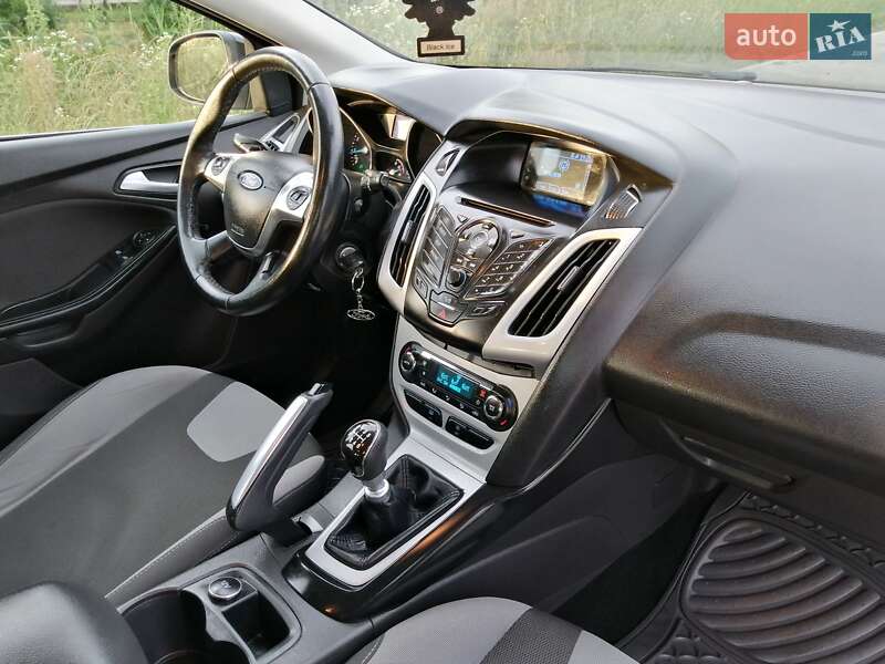 Хэтчбек Ford Focus 2013 в Ровно