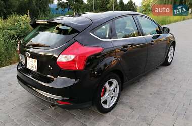 Хетчбек Ford Focus 2013 в 