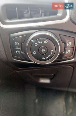 Седан Ford Focus 2013 в 