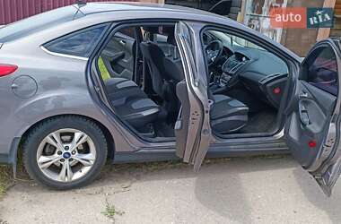 Седан Ford Focus 2012 в 