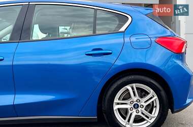 Хэтчбек Ford Focus 2019 в 