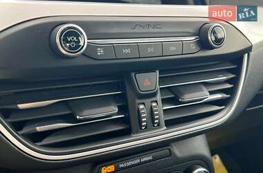 Хэтчбек Ford Focus 2019 в 