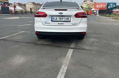 Седан Ford Focus 2016 в 