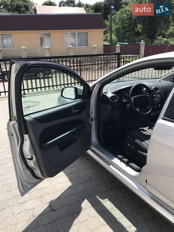 Універсал Ford Focus 2008 в Кременці