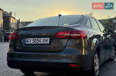 Седан Ford Focus 2016 в 