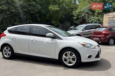 Хэтчбек Ford Focus 2013 в 