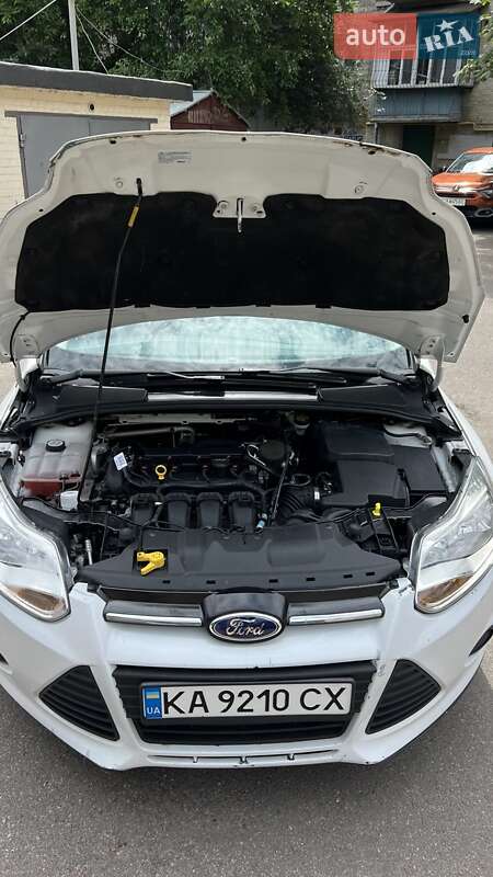 Хэтчбек Ford Focus 2013 в Киеве