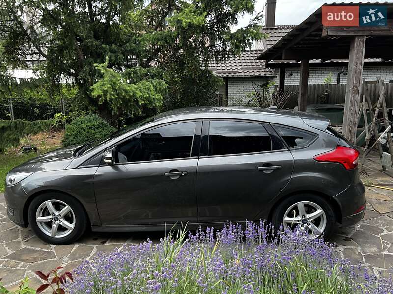 Хетчбек Ford Focus 2016 в Києві