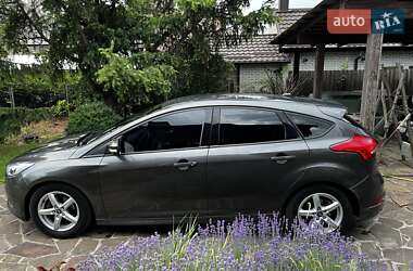 Хэтчбек Ford Focus 2016 в 