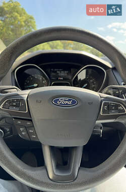 Хэтчбек Ford Focus 2017 в 