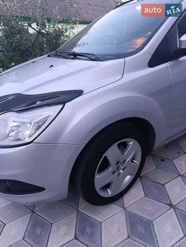Універсал Ford Focus 2008 в Тиврову