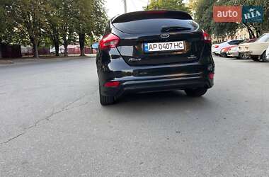Хэтчбек Ford Focus 2015 в 