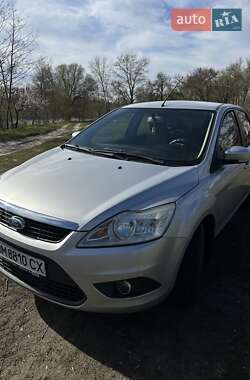 Хетчбек Ford Focus 2010 в Сумах